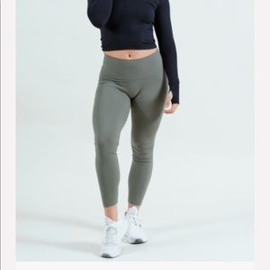 Everyday legging from paragon